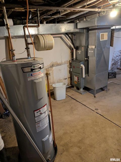 Tiny photo for 1207 BURGESS Street, Johnston City, IL 62951 (MLS # EB460323)