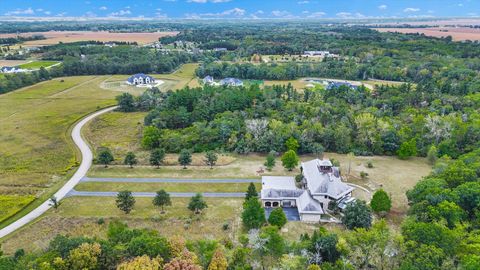 Tiny photo for 2633 Private Access 424 E, Mahomet, IL 61853 (MLS # 12617659)