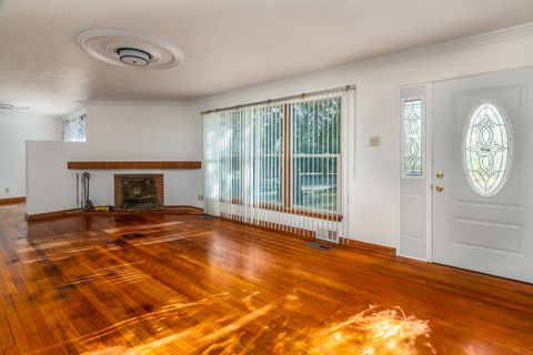 Tiny photo for 1004 S Taylor Drive, Carbondale, IL 62901 (MLS # 12601186)