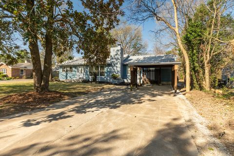 Tiny photo for 1004 S Taylor Drive, Carbondale, IL 62901 (MLS # 12601186)