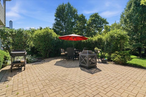 Tiny photo for 2850 Farmington Drive, Lindenhurst, IL 60046 (MLS # 12680803)