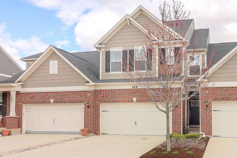 Photo of 169 Waverly Court, Bloomingdale, IL 60108 (MLS # 12488440)