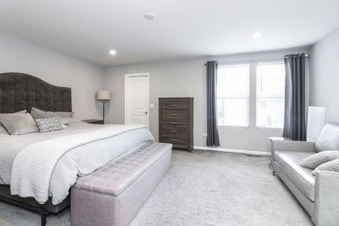 Tiny photo for 169 Waverly Court, Bloomingdale, IL 60108 (MLS # 12488440)