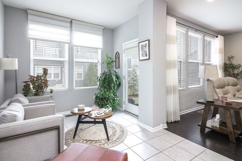Tiny photo for 169 Waverly Court, Bloomingdale, IL 60108 (MLS # 12488440)