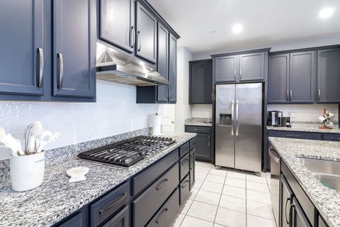 Tiny photo for 169 Waverly Court, Bloomingdale, IL 60108 (MLS # 12488440)