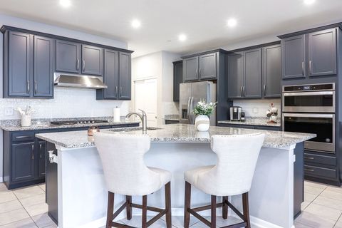Tiny photo for 169 Waverly Court, Bloomingdale, IL 60108 (MLS # 12488440)