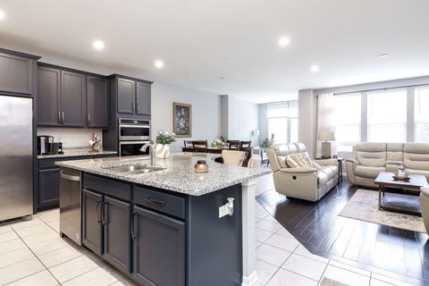 Tiny photo for 169 Waverly Court, Bloomingdale, IL 60108 (MLS # 12488440)