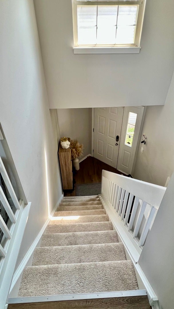 1227 Hathaway Circle
