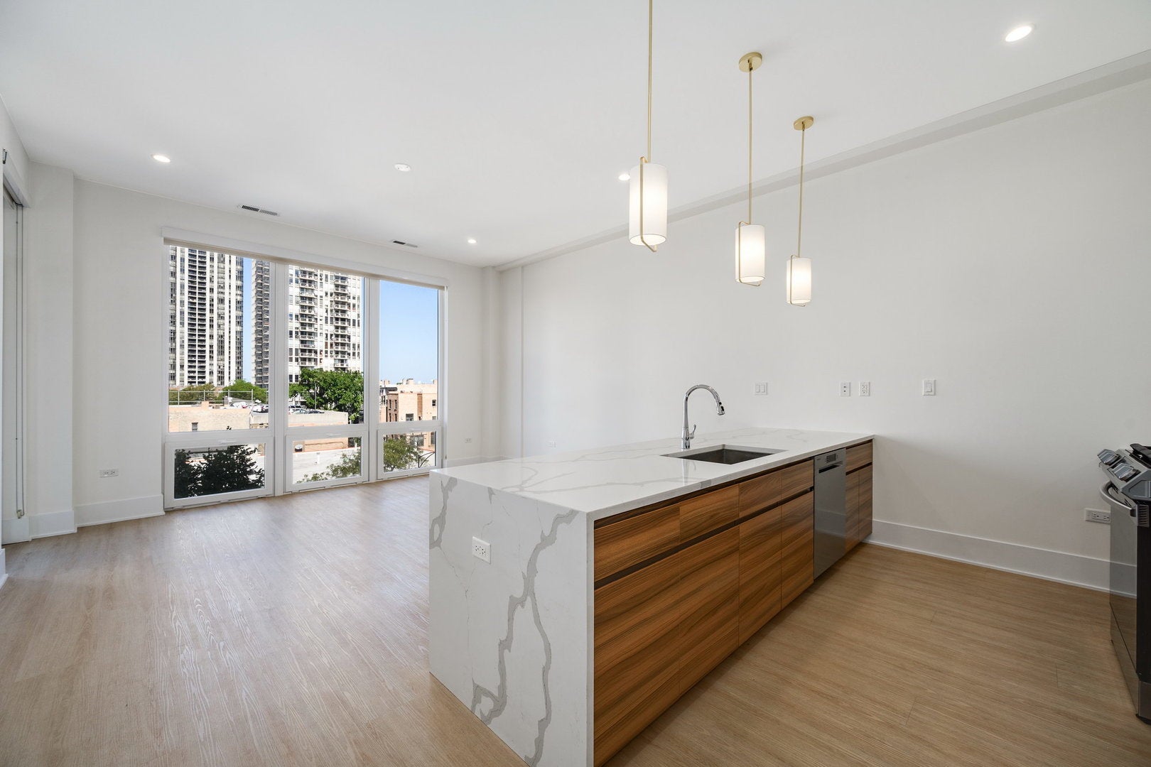 159 W North Avenue 406