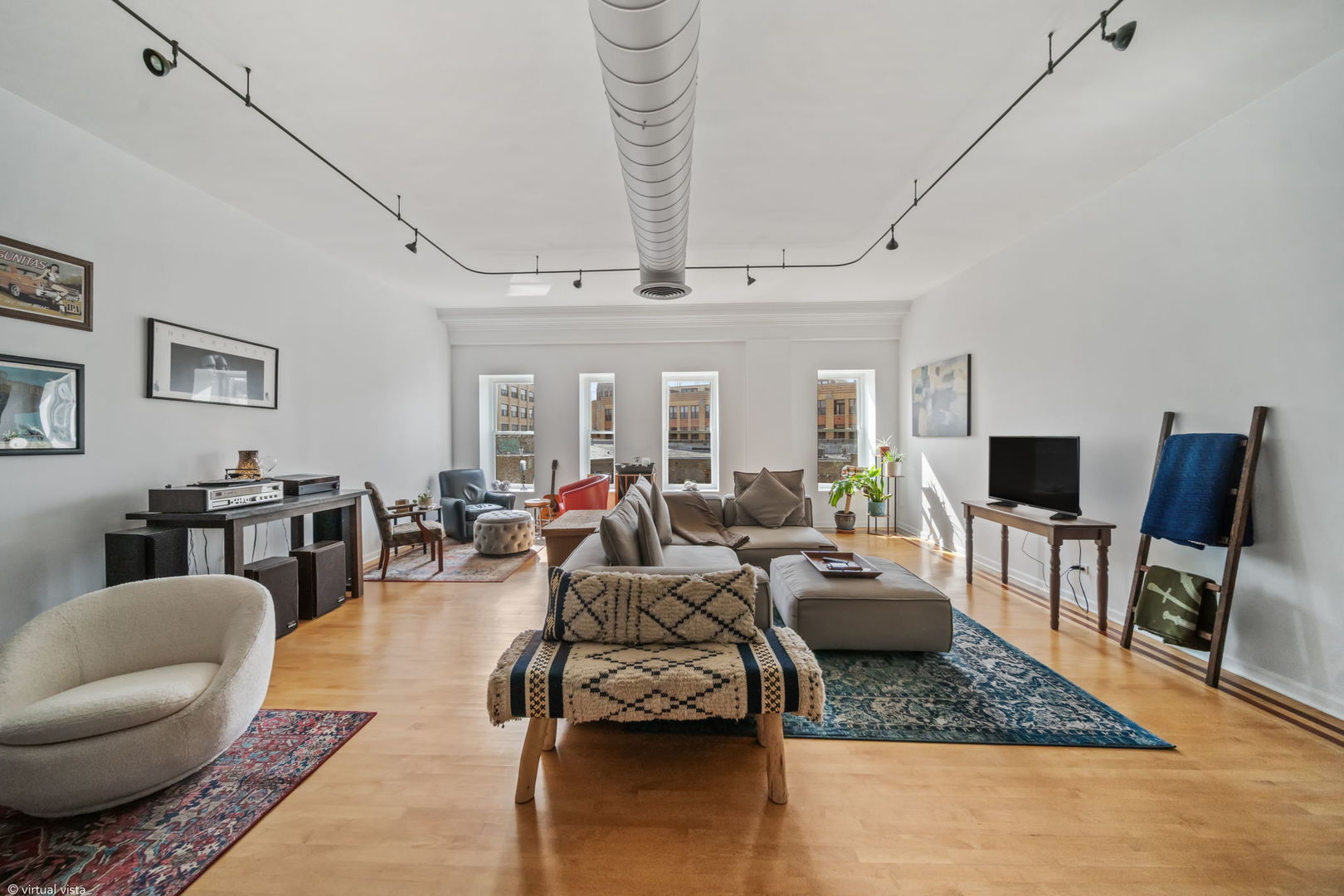 3323 N Paulina Street 3D