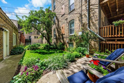 Tiny photo for 1449 W Rosemont Avenue #2, Chicago, IL 60660 (MLS # 12704802)