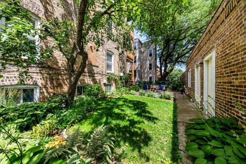 Tiny photo for 1449 W Rosemont Avenue #2, Chicago, IL 60660 (MLS # 12704802)