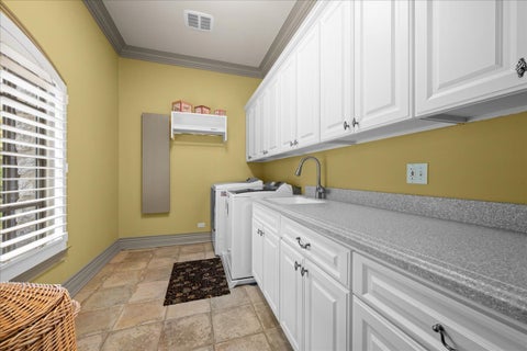 Tiny photo for 1317 Fox Glen Drive, St. Charles, IL 60174 (MLS # 12782691)