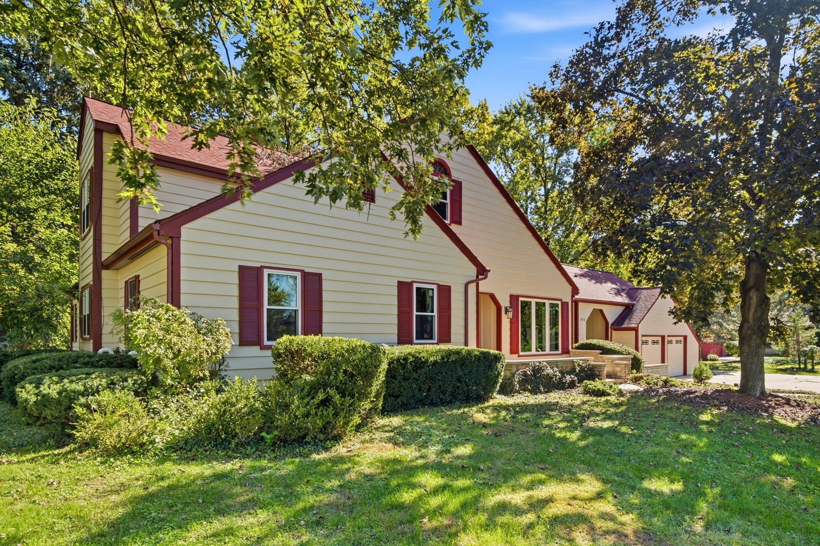 10S515 Glenn Drive
