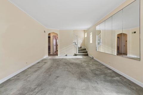 Tiny photo for 5331 N Neenah Avenue, Chicago, IL 60656 (MLS # 12584402)