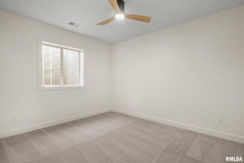 Tiny photo for 7131 Alvie Lane, Bettendorf, IA 52722 (MLS # QC4269914)