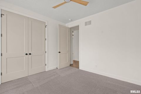 Tiny photo for 7131 Alvie Lane, Bettendorf, IA 52722 (MLS # QC4269914)