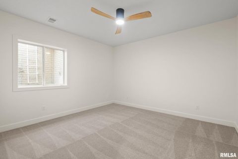 Tiny photo for 7131 Alvie Lane, Bettendorf, IA 52722 (MLS # QC4269914)