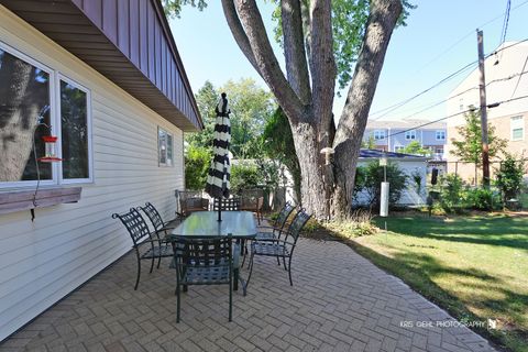 Tiny photo for 934 N Norman Lane, Wheeling, IL 60090 (MLS # 12471743)