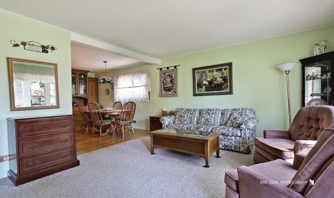 Tiny photo for 934 N Norman Lane, Wheeling, IL 60090 (MLS # 12471743)