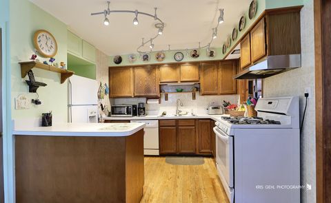 Tiny photo for 934 N Norman Lane, Wheeling, IL 60090 (MLS # 12471743)