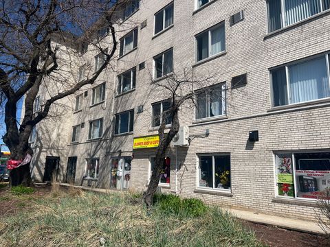 Tiny photo for 1227 S Harlem Avenue #512, Berwyn, IL 60402 (MLS # 12489101)