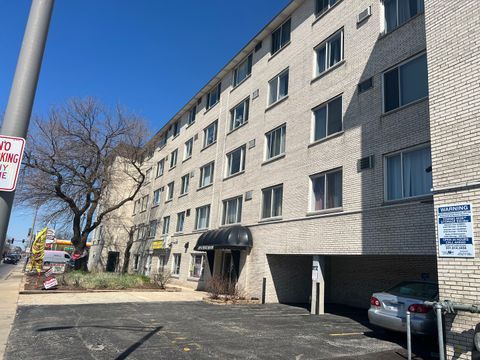 Tiny photo for 1227 S Harlem Avenue #512, Berwyn, IL 60402 (MLS # 12489101)