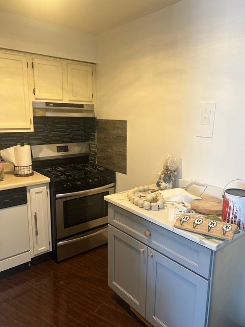 Tiny photo for 1227 S Harlem Avenue #512, Berwyn, IL 60402 (MLS # 12489101)