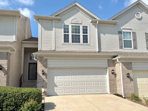 Photo of 1563 Yellowstone Drive, Streamwood, IL 60107 (MLS # 12727946)