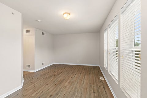 Tiny photo for 1563 Yellowstone Drive, Streamwood, IL 60107 (MLS # 12727946)