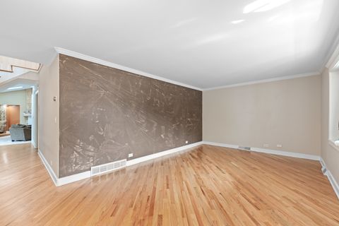 Tiny photo for 23W620 Walnut Street, Roselle, IL 60172 (MLS # 12482918)