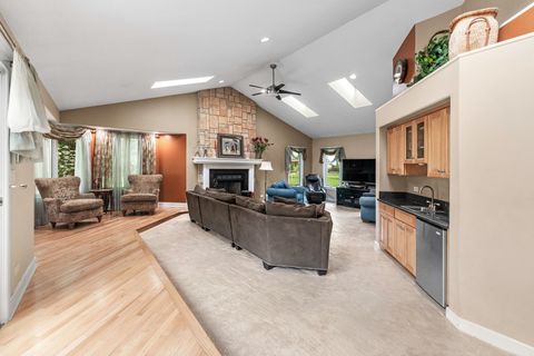 Tiny photo for 23W620 Walnut Street, Roselle, IL 60172 (MLS # 12482918)