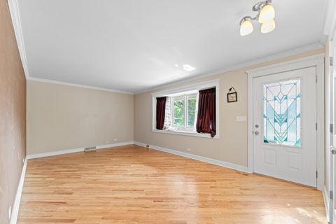 Tiny photo for 23W620 Walnut Street, Roselle, IL 60172 (MLS # 12482918)