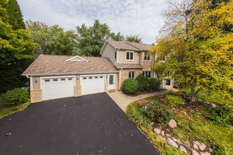 Tiny photo for 23W620 Walnut Street, Roselle, IL 60172 (MLS # 12482918)