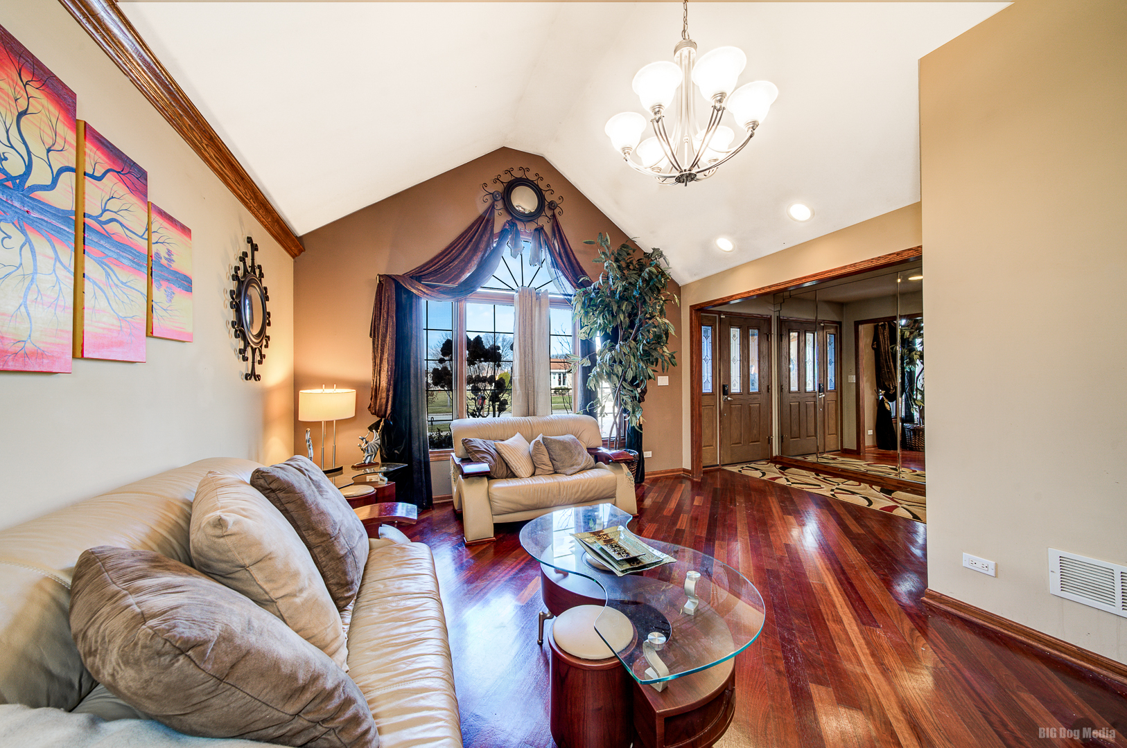 5641 W 81st Place