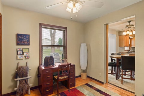 Tiny photo for 4629 11th Avenue D, Moline, IL 61265 (MLS # 12704778)