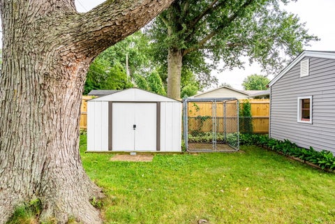 Tiny photo for 4629 11th Avenue D, Moline, IL 61265 (MLS # 12704778)