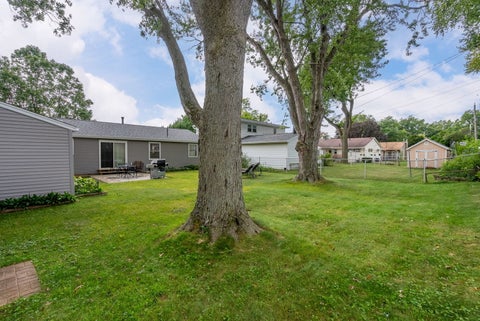 Tiny photo for 4629 11th Avenue D, Moline, IL 61265 (MLS # 12704778)