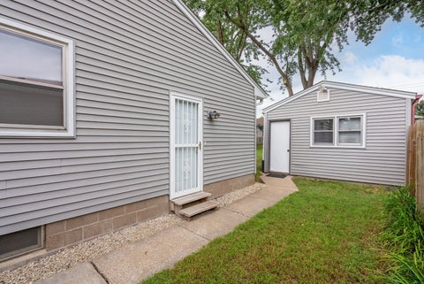 Tiny photo for 4629 11th Avenue D, Moline, IL 61265 (MLS # 12704778)