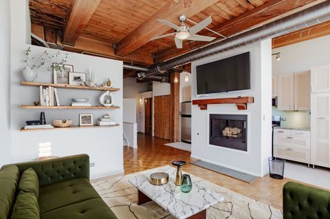 Tiny photo for 4745 N Ravenswood Avenue #210, Chicago, IL 60640 (MLS # 12489952)
