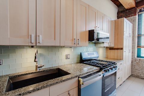 Tiny photo for 4745 N Ravenswood Avenue #210, Chicago, IL 60640 (MLS # 12489952)