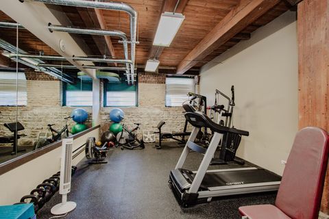 Tiny photo for 4745 N Ravenswood Avenue #210, Chicago, IL 60640 (MLS # 12489952)