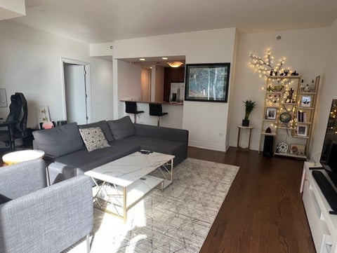 Tiny photo for 600 N Lake Shore Drive #914, Chicago, IL 60611 (MLS # 12733783)