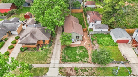 Tiny photo for 605 S Chicago Avenue, Champaign, IL 61821 (MLS # 12609019)