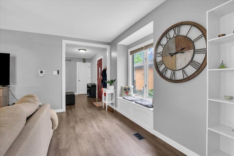 Tiny photo for 605 S Chicago Avenue, Champaign, IL 61821 (MLS # 12609019)
