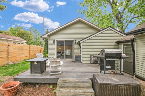 Tiny photo for 605 S Chicago Avenue, Champaign, IL 61821 (MLS # 12609019)