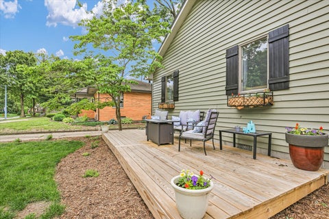 Tiny photo for 605 S Chicago Avenue, Champaign, IL 61821 (MLS # 12609019)