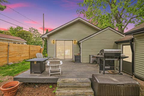 Tiny photo for 605 S Chicago Avenue, Champaign, IL 61821 (MLS # 12609019)