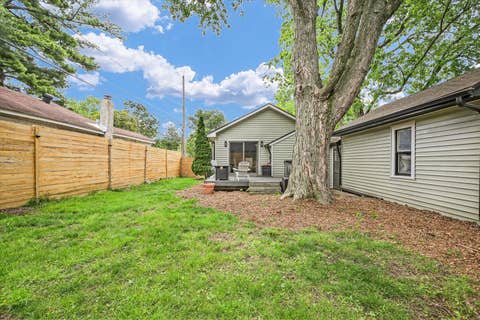 Tiny photo for 605 S Chicago Avenue, Champaign, IL 61821 (MLS # 12609019)