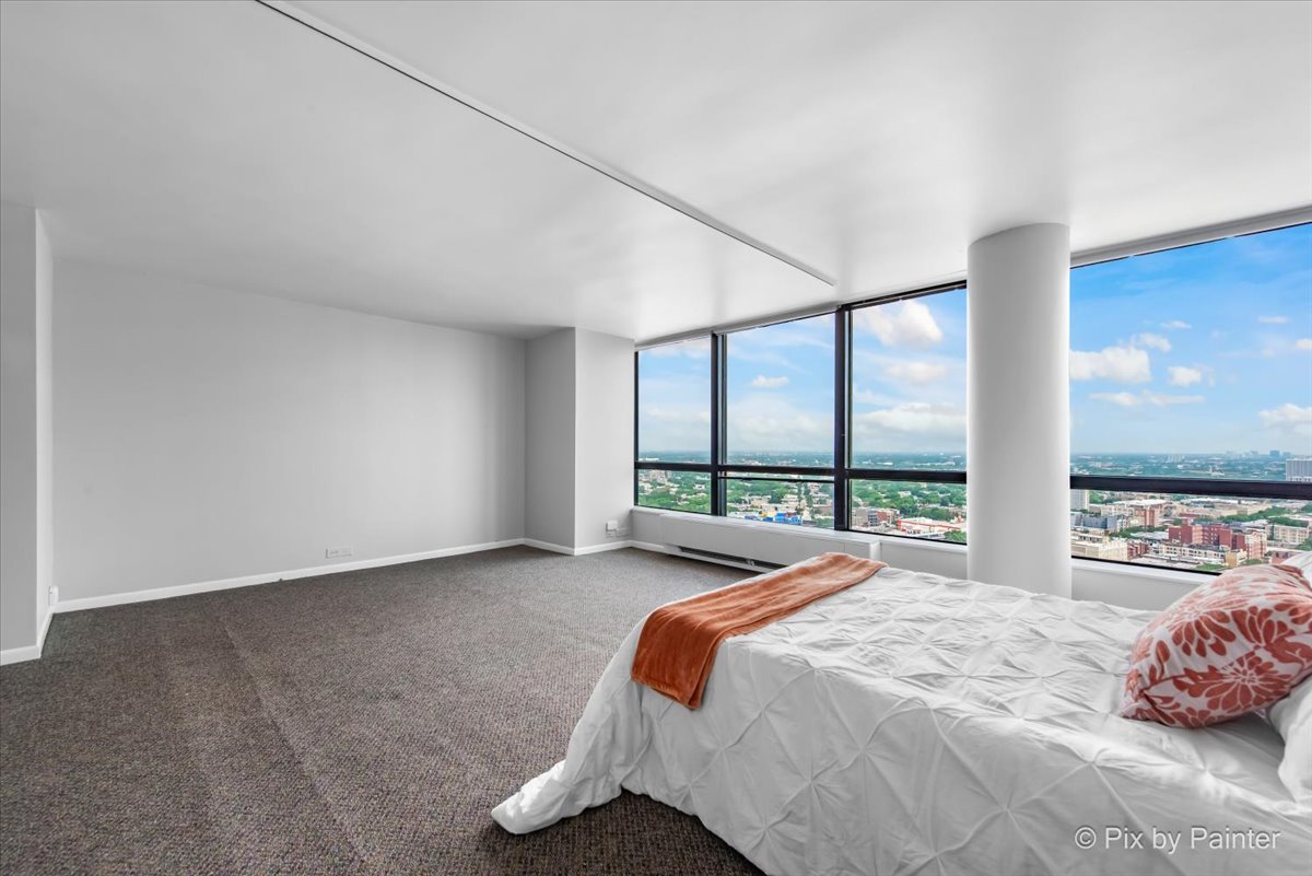 5415 N Sheridan Road 3610